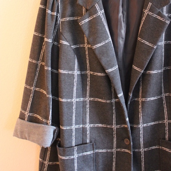 SOLD - Picture 4 of 5